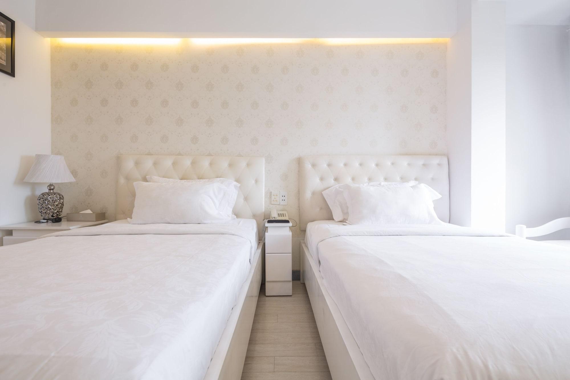 The White Hotel 8A Thai Van Lung Ho Chi Minh City Exterior photo