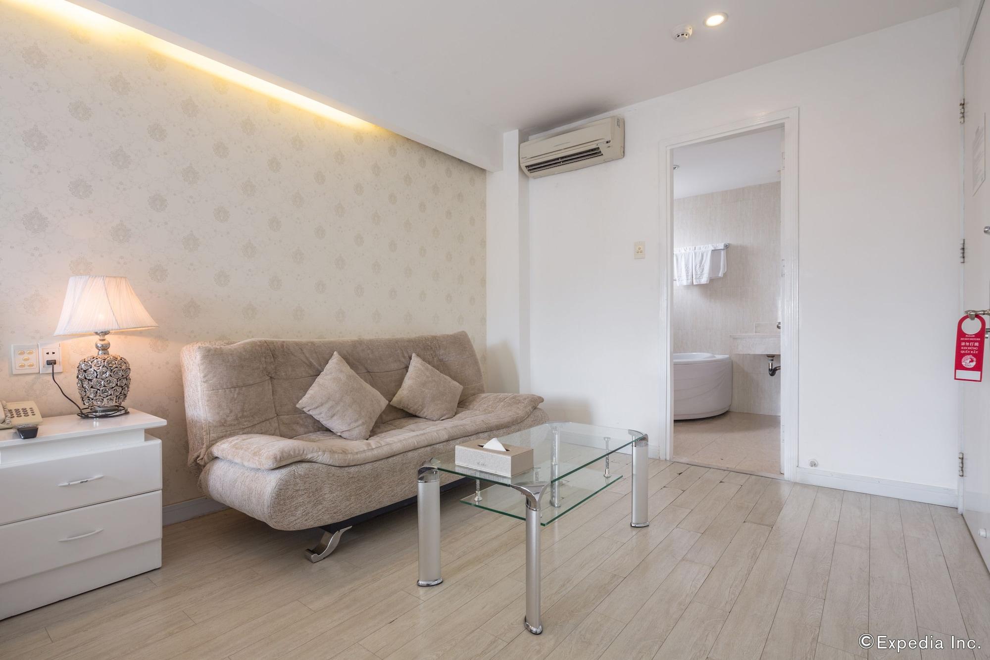 The White Hotel 8A Thai Van Lung Ho Chi Minh City Exterior photo
